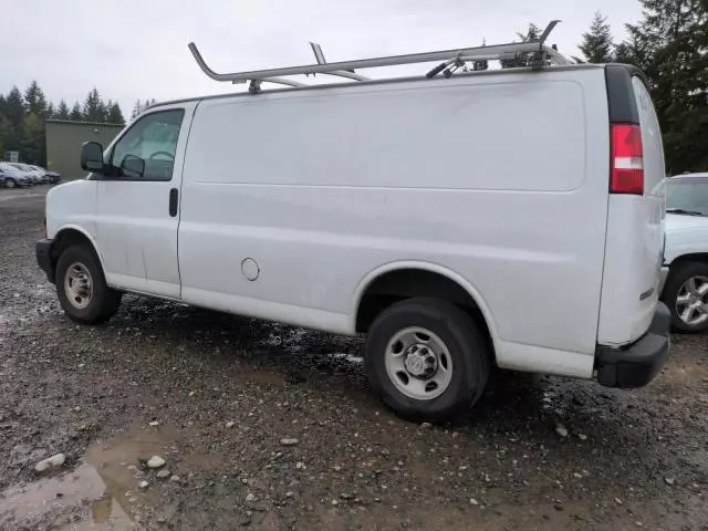 2020 Chevrolet Express G2500