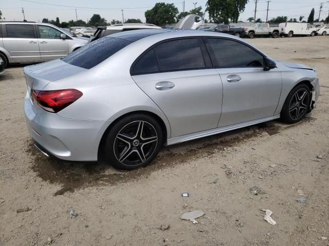 2019 Mercedes-Benz A 220