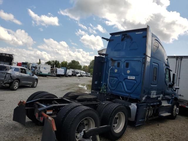 2016 Freightliner Cascadia 125