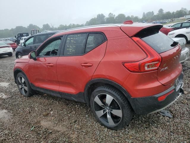 2019 Volvo XC40 T5 Momentum