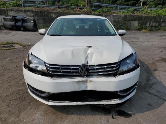 2014 Volkswagen Passat S