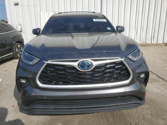 2021 Toyota Highlander Hybrid XLE