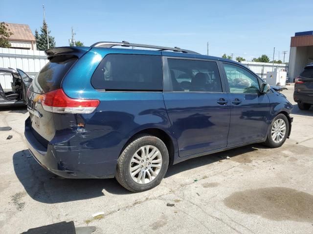 2011 Toyota Sienna XLE