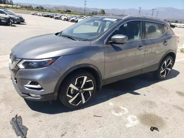 2022 Nissan Rogue Sport SL