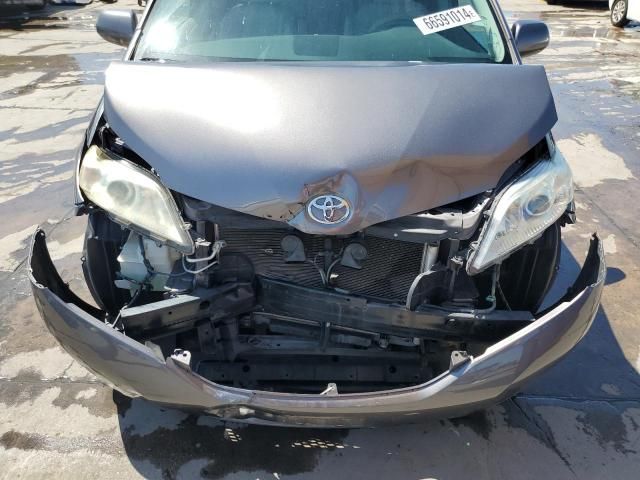 2011 Toyota Sienna XLE