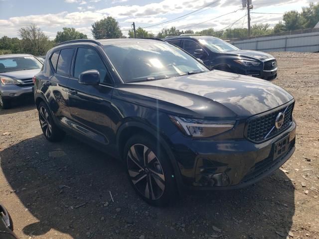 2024 Volvo XC40 Plus