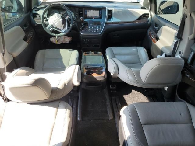 2015 Toyota Sienna XLE