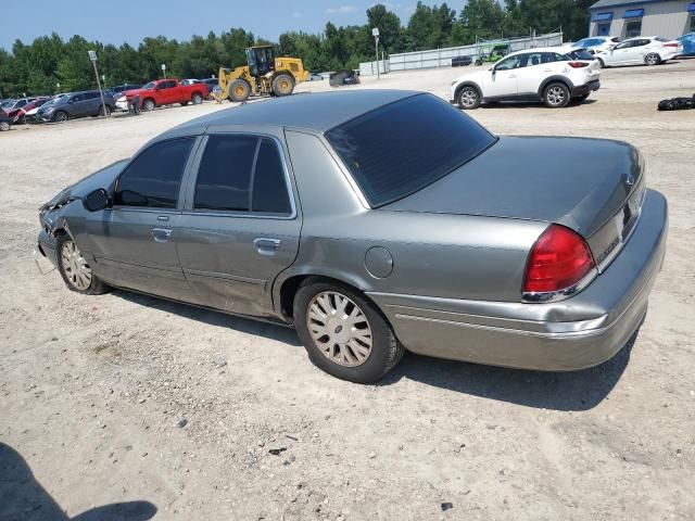 2004 Ford Crown Victoria LX