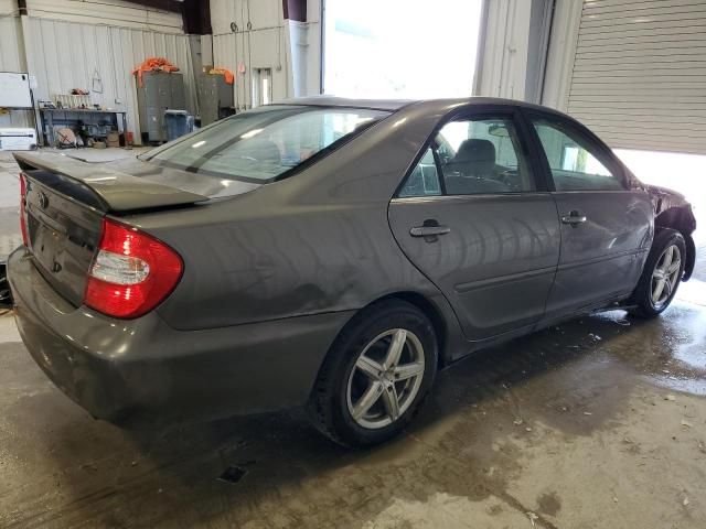 2004 Toyota Camry LE