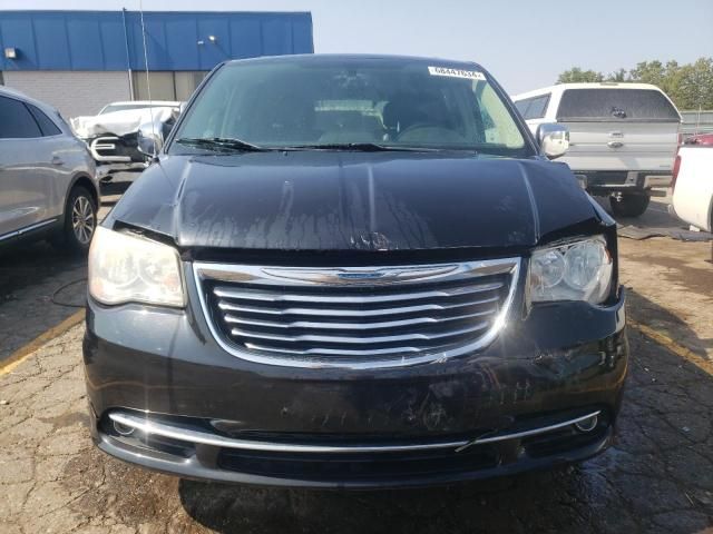 2013 Chrysler Town & Country Touring L