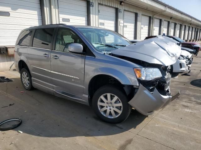 2019 Chrysler Town & Country Touring