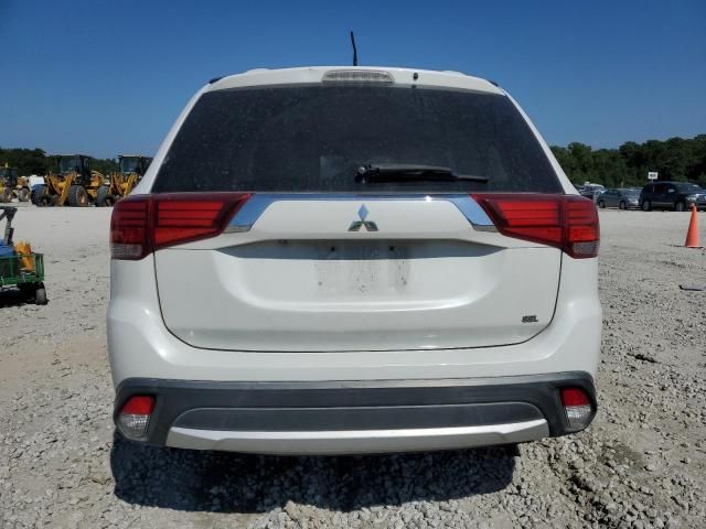 2016 Mitsubishi Outlander SE