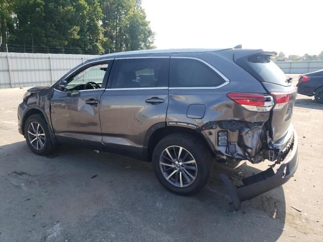 2019 Toyota Highlander SE