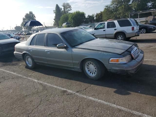 2001 Ford Crown Victoria LX