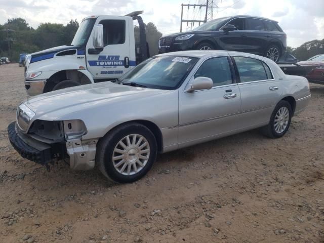 2004 Lincoln Town Car Executive