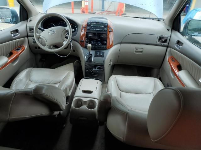 2009 Toyota Sienna XLE