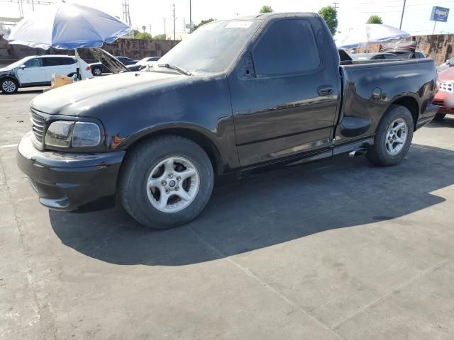 2004 Ford F150 SVT Lightning