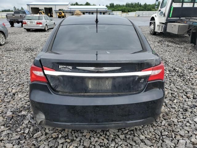 2013 Chrysler 200 Touring