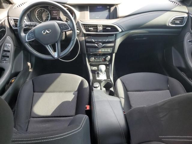 2017 Infiniti QX30 Base