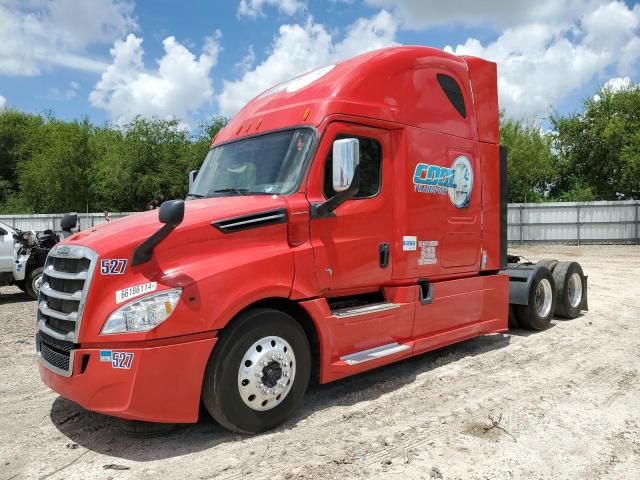 2019 Freightliner Cascadia 126