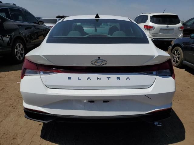 2021 Hyundai Elantra SE