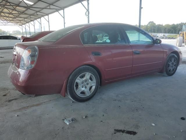 2004 Nissan Altima Base