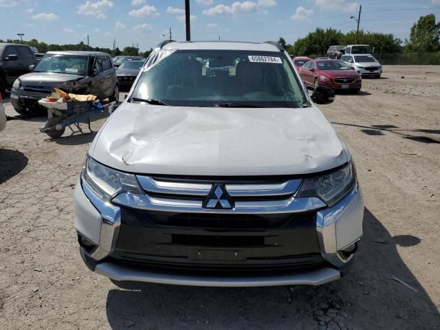 2016 Mitsubishi Outlander SE