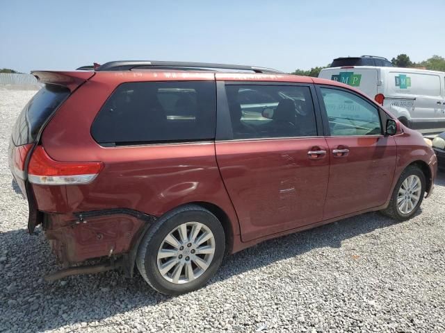 2012 Toyota Sienna XLE