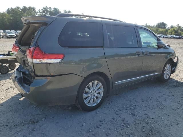 2012 Toyota Sienna LE