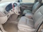 2005 Toyota Sienna XLE