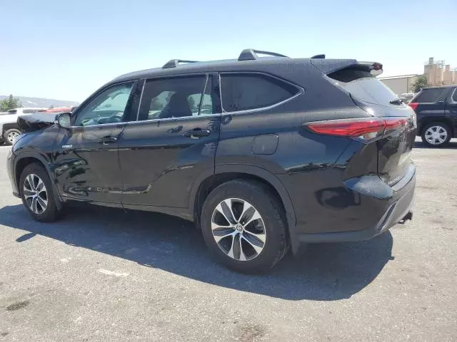 2020 Toyota Highlander Hybrid XLE