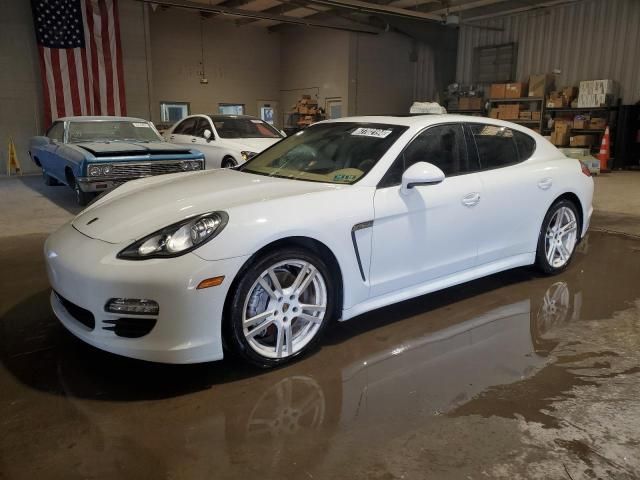 2012 Porsche Panamera 2