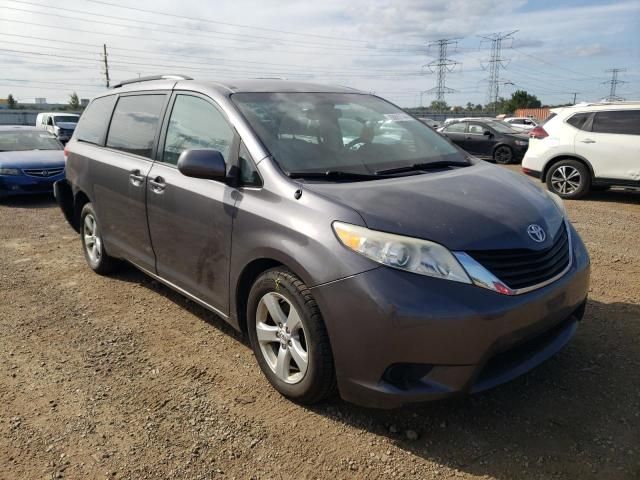 2011 Toyota Sienna LE