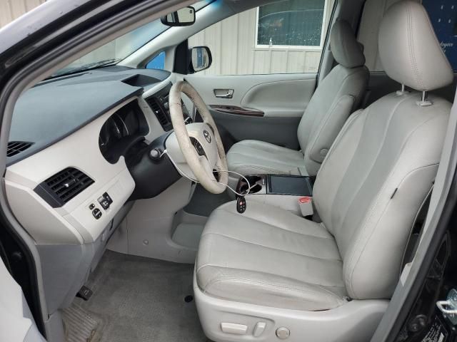 2014 Toyota Sienna XLE