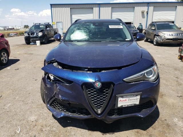 2018 Alfa Romeo Stelvio Sport