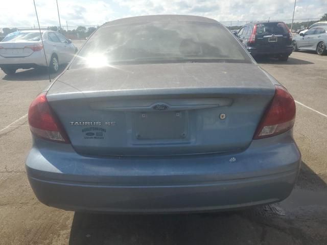 2005 Ford Taurus SE