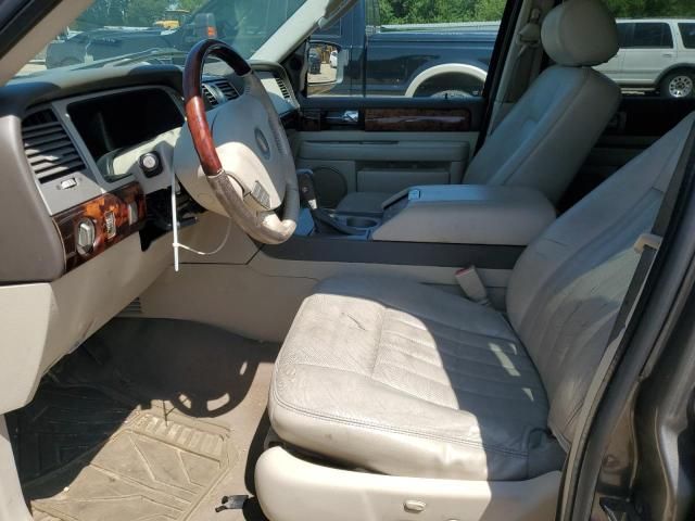 2004 Lincoln Navigator