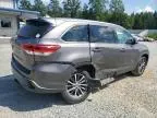 2017 Toyota Highlander SE