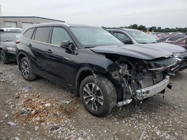 2021 Toyota Highlander Hybrid XLE