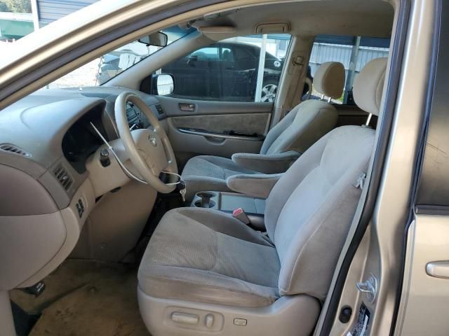 2007 Toyota Sienna CE