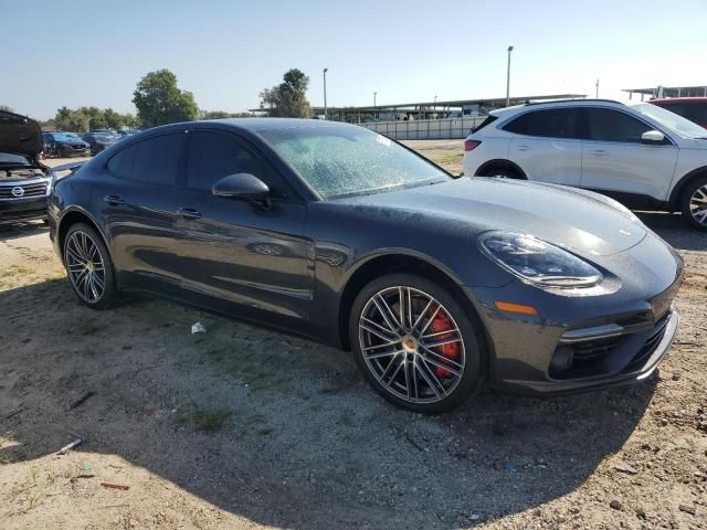 2017 Porsche Panamera Turbo