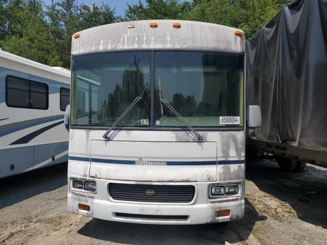 2003 Winnebago 2003 Workhorse Custom Chassis Motorhome Chassis P3