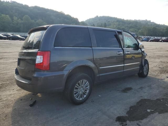 2015 Chrysler Town & Country Touring L