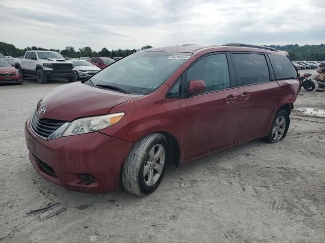 2012 Toyota Sienna LE