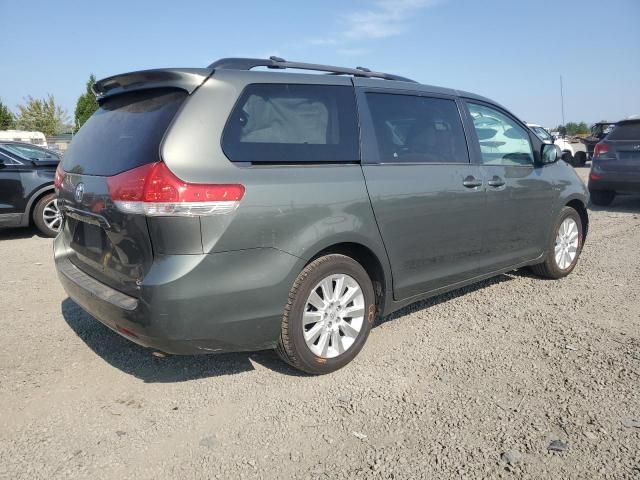 2013 Toyota Sienna LE