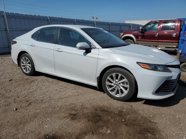 2022 Toyota Camry LE