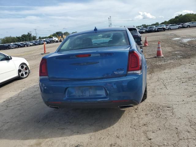 2020 Chrysler 300 Touring