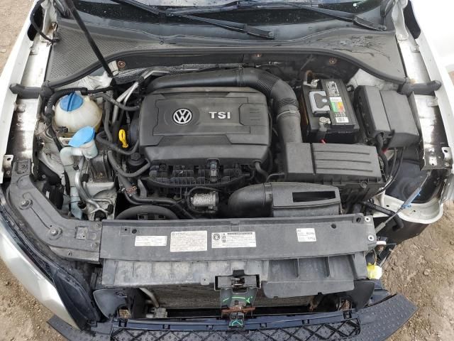 2014 Volkswagen Passat SE