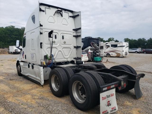 2018 Freightliner Cascadia 126