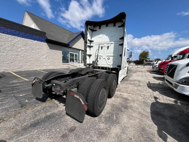 2022 Freightliner Cascadia 126